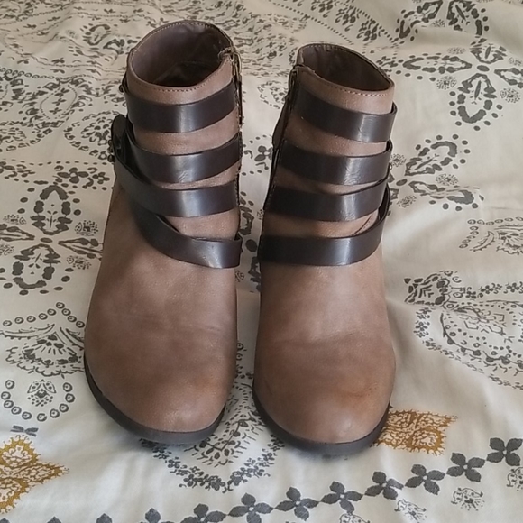 Madden Girl Deluxxxe Heeled Booties *HOST PICK* - Picture 2 of 9